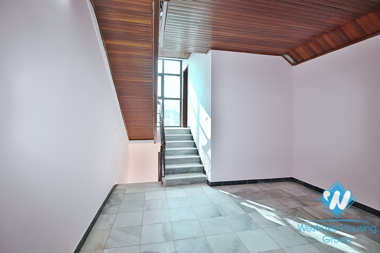 Renovated 4 beds house with lake view for rent in Tu Hoa area, Tay Ho